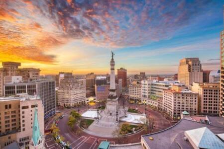 אינדיאנפוליס Cozysuites L Dream 1Br, Monument Circle, Indy מראה חיצוני תמונה